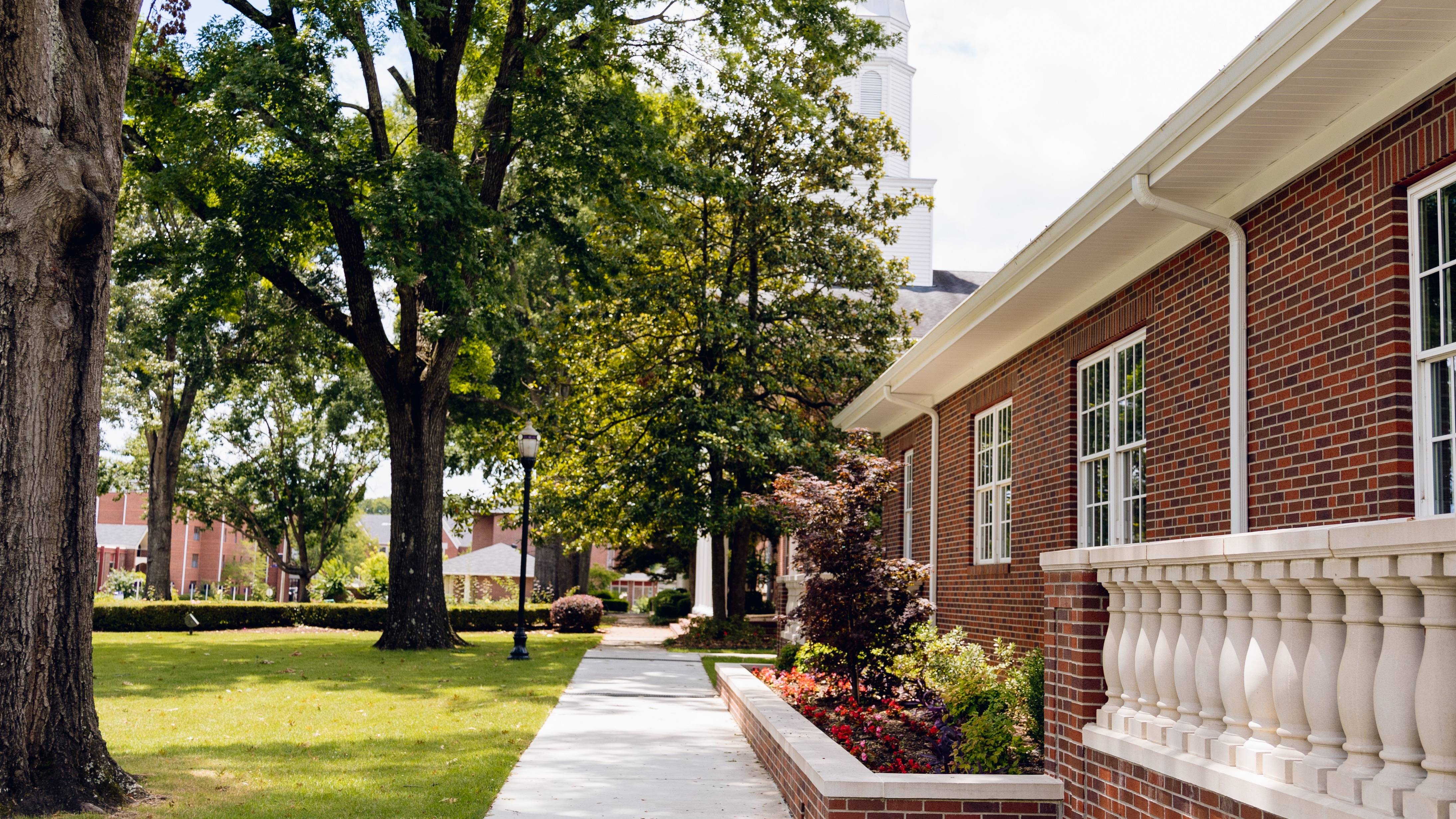 Berry Peeples Bible Building sidewalk